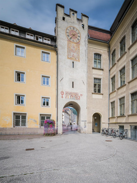 Ursuline Gate Bruneck/Brunico 1 suedtirol.info